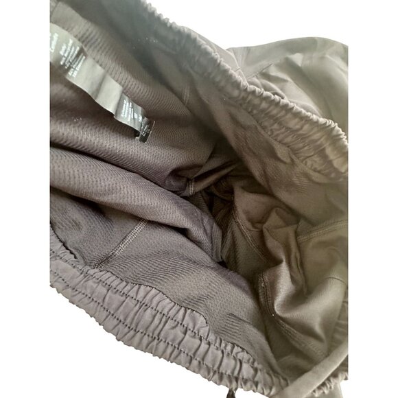 LULULEMON Men's Black Workout Lined Shorts Size Medium - Picture 6 of 9